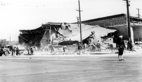 Damage from March 1933 earthquake to Yost Theatre 3rd at Bush on March 10, 1933