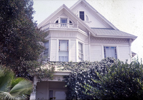 Alen Brownridge home on South Broadway, corner of McFadden, August 1962