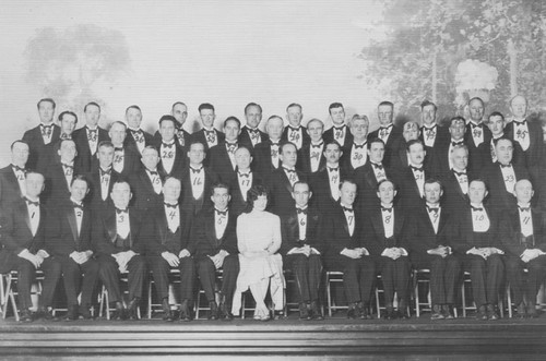 Santa Ana Cantando Club photograph taken in May 1927