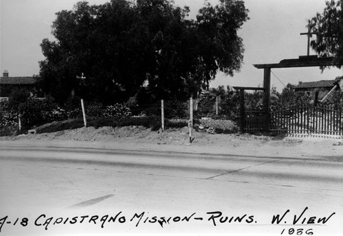 W. view of the Capistrano Mission ruins, 1936