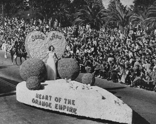 Tournament of Roses Rose Parade "A Valentine Sweetheart" float for Santa Ana, 1947