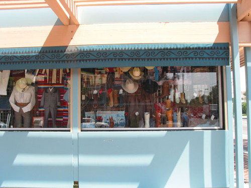 Window display in El Faisan store on Fourth Street, August 2002