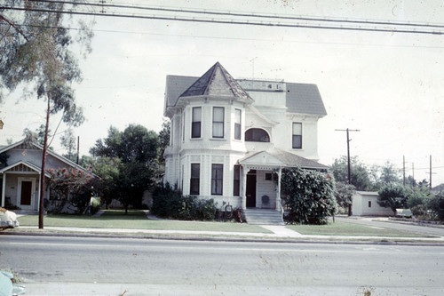 The Abby and Fred McNeal home on the southeast corner of Fifth Street and Shelton