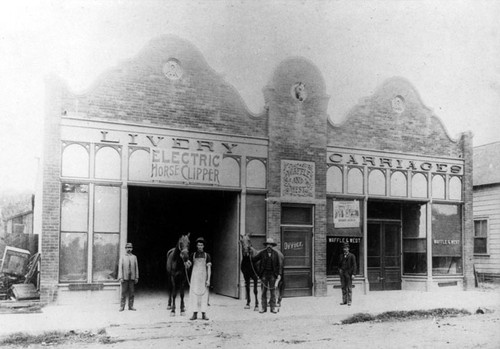 Waffle & West Livery Stable on 421, 423 W. Fourth St. about 1905