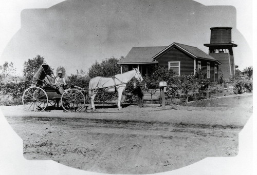 Hathaway farmhouse with Jesse Hathaway and Marius Meyer