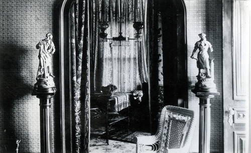 Nimock's home interior