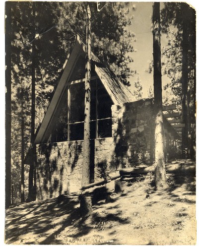 Rudolph Schindler: Bennati Cabin (Lake Arrowhead, Calif.)