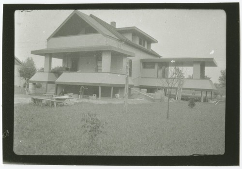 Rudolph Schindler: Lee house alterations (Maywood, Ill.)