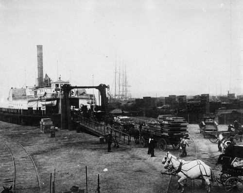 The ferry "Garden City" taking on passengers at the Oakland Municipal Wharf, foot of Franklin St. [picture]