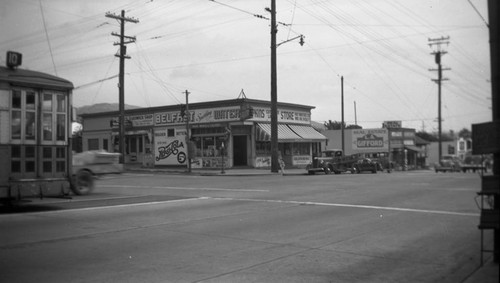 35th Avenue and MacArthur Boulevard [picture]