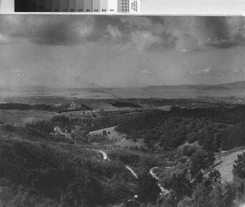 Bay and Golden Gate from Skyline Boulevard, Oakland, Cal. [picture]