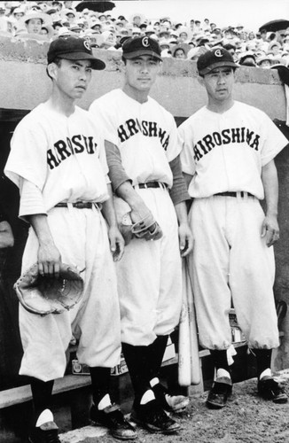 Ben Mitsuyoshi with Hiroshima Carps baseball team