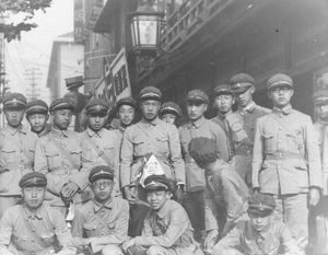 En del af ungdommen fra KFUM's handelsskole i Dalian (Dairen) på udflugt. Anvendt i 1939