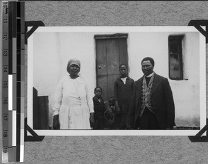 Pastor Ntabeni and family, South Africa East, 1933