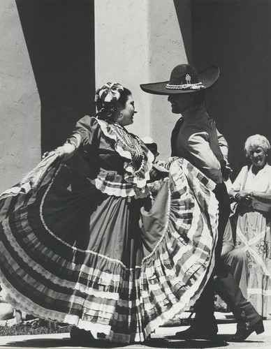 The Ballet Folklorico, "Relampagos Del Cielo" performing during the Cinco de Mayo celebration at the San Juan Capistrano Regional Library
