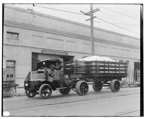 15 ton Mack "Bulldog" tractor #501