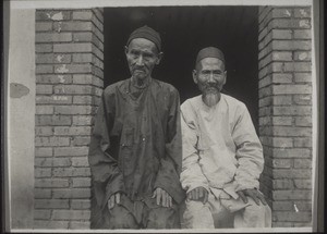 Two old christians from Wuntse (Hoschuwan)