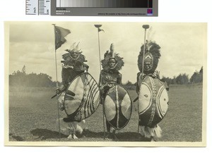 Kikuyu warriors, Tumutumu, Kenya, ca.1910-1930