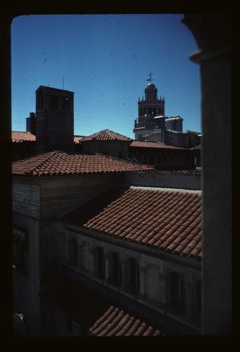 San Simeon, Casa Grande, exterior, roofs