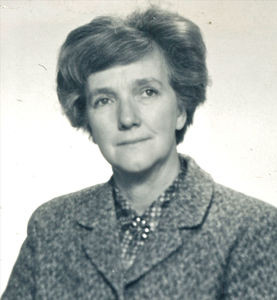 Gudrun Petra Larsen, b. 1921. Teacher training, 1944-47. Mission course at Carey Hall, England
