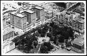 Aerial view of Pershing Square showing the Biltmore Hotel, 1925