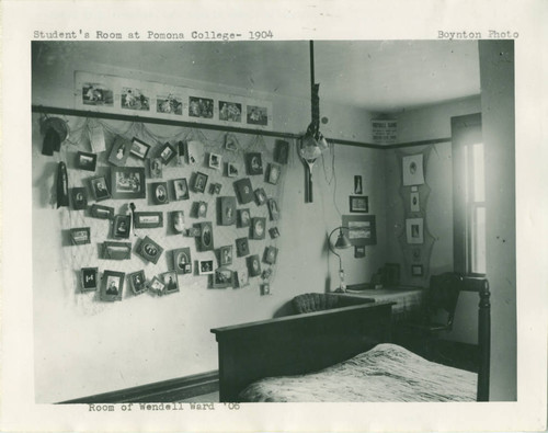 Dorm room, Pomona College