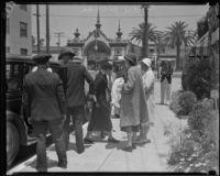 Billie Burke arrives at late husband Florenz Ziegfeld's funeral, Los Angeles, 1932