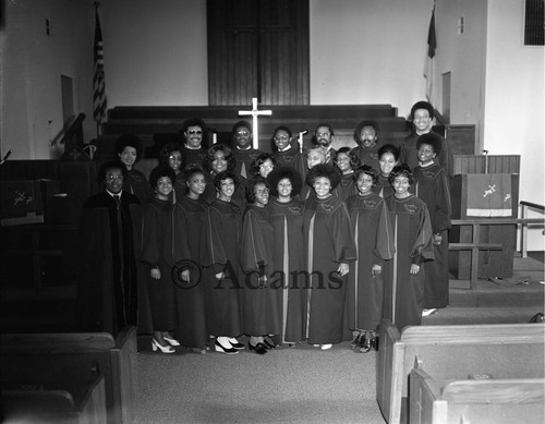 Bryant Temple choir group portrait, Los Angeles, 1974