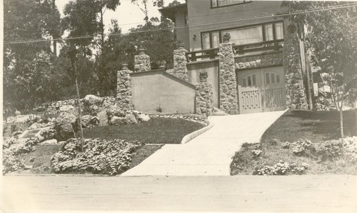 Same entrance used for garage and house, Berkeley, California