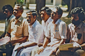 46.- Tamil Nadu, Indien, 1988-89. "Med 80 elever i klassen" - En dansk lærer i Arcot skoleprojekt fortæller: Andre lærere følger spændt forløbet af Robis forsøg, mens de venter på at det bliver deres tur