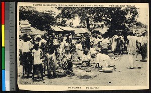 Scene of a busy marketplace, Benin, ca.1900-1930
