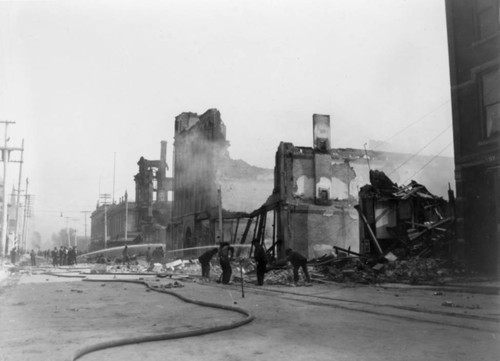 1906 Earthquake and fire devastation on Second Street