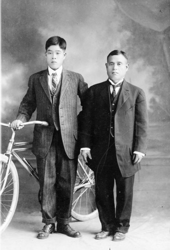Shinichi Yamashita and his father in Hiroshima