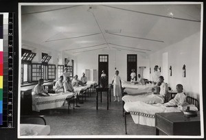 Staff and patients in hospital ward, Wuhan, China, ca. 1937