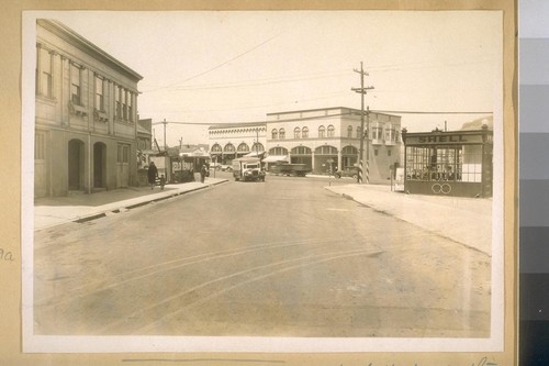 South west on Maynard St. The building [sic] in the center of photo are on Mission St. June 1929