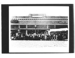 Employees of the Petaluma Telephone Exchange, Petaluma, California, 1922