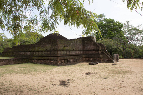 Stupa: Monastery: Manik (Gem) Vehera