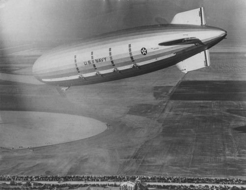 1933, San Jose, Moffett Field, Airship Macon approaching