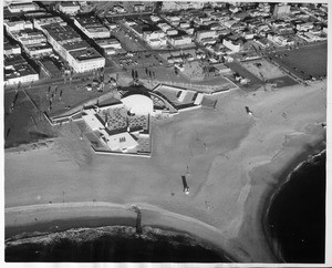 Aerial view of the Venice Beach Recreation Center, 1961