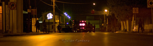 Military stopping police, Juárez, 2008