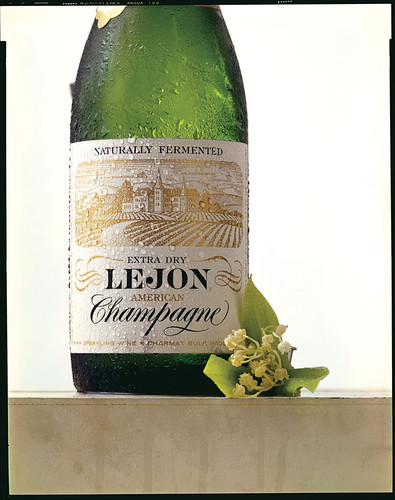 A cold bottle of Lejon Champagne