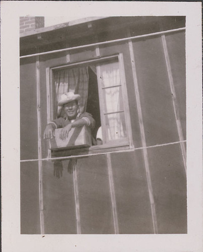 Boy in cowboy hat