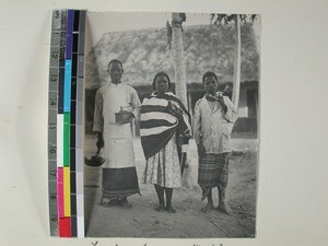 Malagasy servants or workers, Malaimbandy, Madagascar, 1933