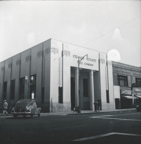 R. Lutes photograph of the Orange County Title Company in Santa Ana