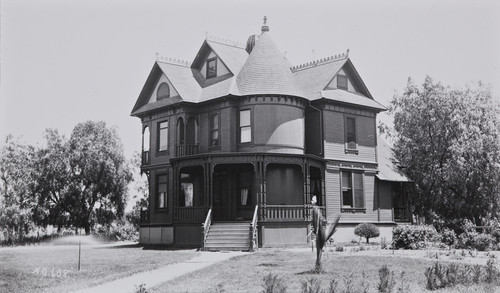 B.F. Conaway photograph of Seeber residence