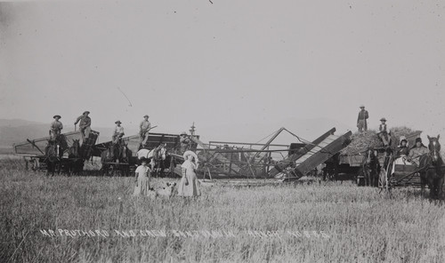 B.F. Conaway photograph of header crew on San Joaquin Ranch