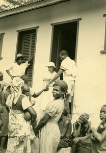 Distribution of medicine, in Ebeigne, Gabon