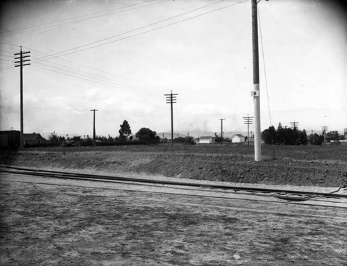 Santa Fe tracks near Addison Street