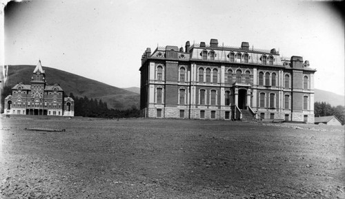 Bacon Library, South Hall