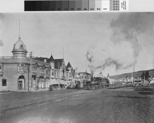 Berkeley Station, looking north, 1898